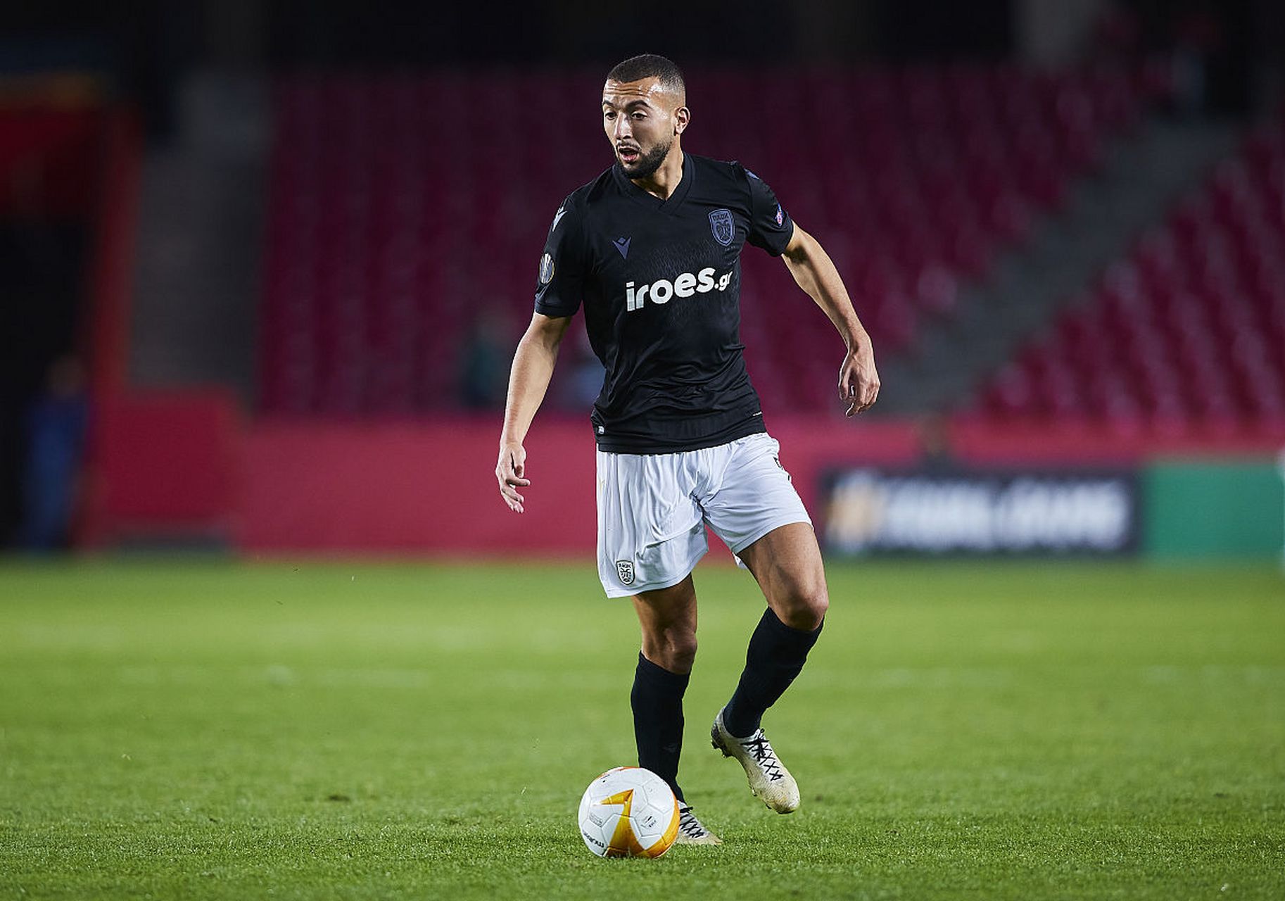 爱游戏在线-格拉纳达击败瓦伦西亚，豪取四连胜