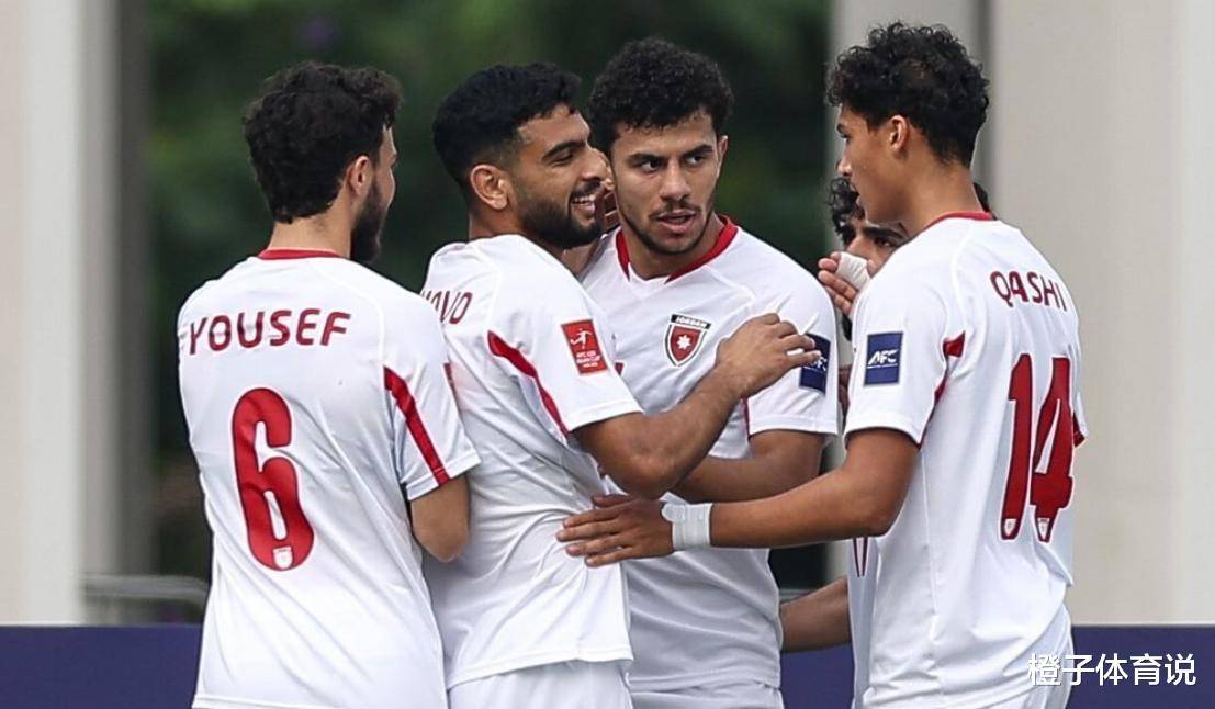 爱游戏在线-纷纷来袭：亚洲杯赛充满未知惊喜