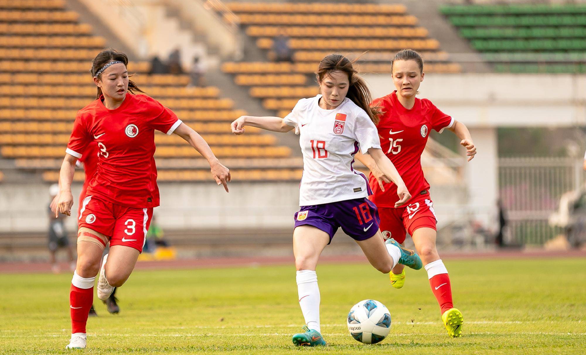 女足比赛颁奖典礼举办,营造盛大氛围的简单介绍 女足比赛颁奖典礼举办,营造盛大氛围的简单介绍