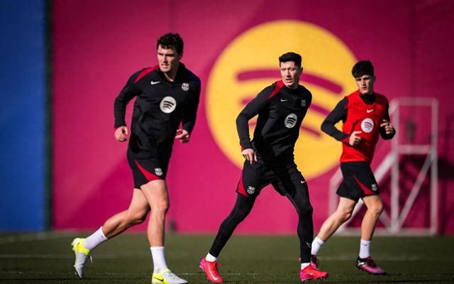 爱游戏体育-巴塞罗那客场击败赫塔菲，重夺领先地位