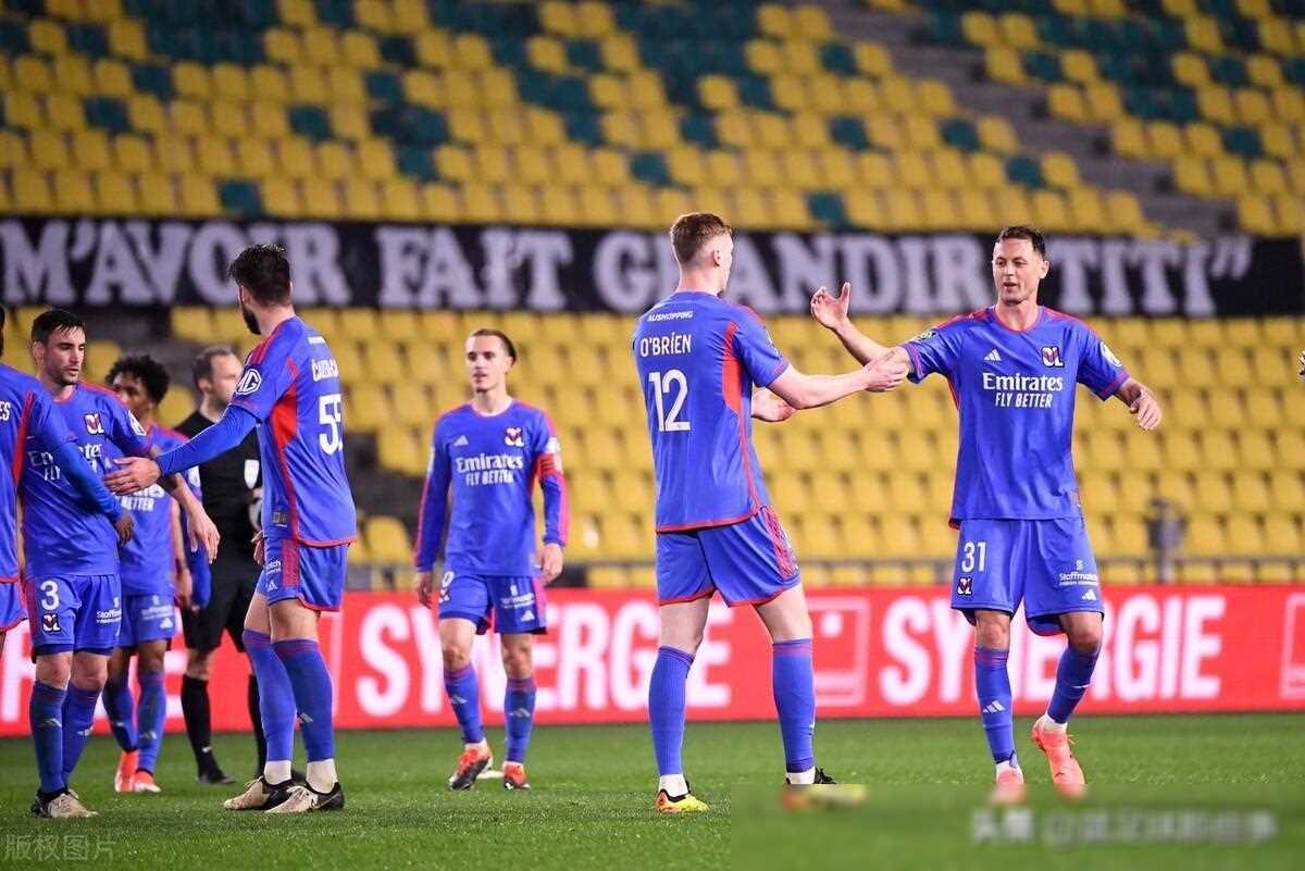 关于里昂战平尼斯,连续不败继续领跑法甲积分榜的信息 关于里昂战平尼斯,连续不败继续领跑法甲积分榜的信息