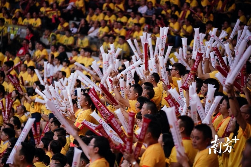 关于列支敦士登队止步资格赛，球迷为他们鼓劲的信息