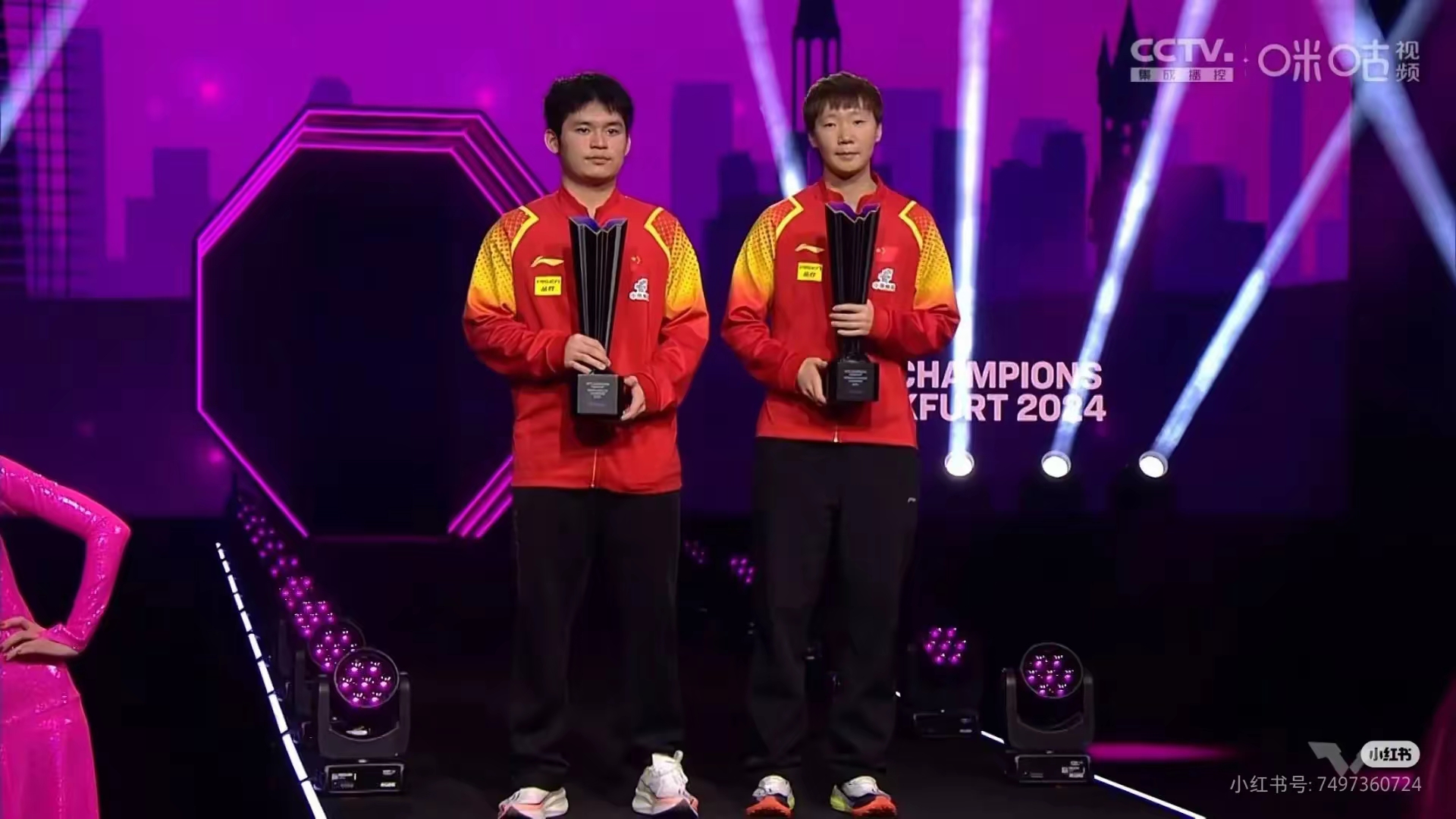 包含两支顶级队伍在擦出火花的对决中展现过人实力的词条 包含两支顶级队伍在擦出火花的对决中展现过人实力的词条