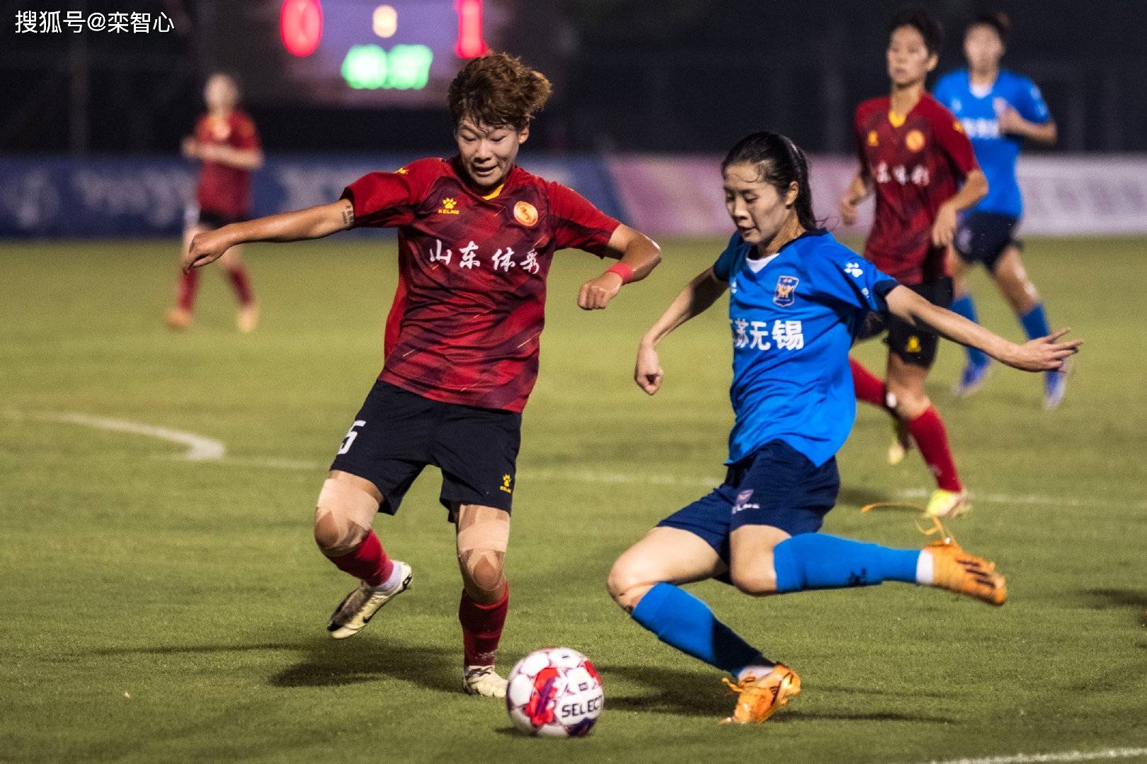 新晋女足实力派球员赢得赛场关注