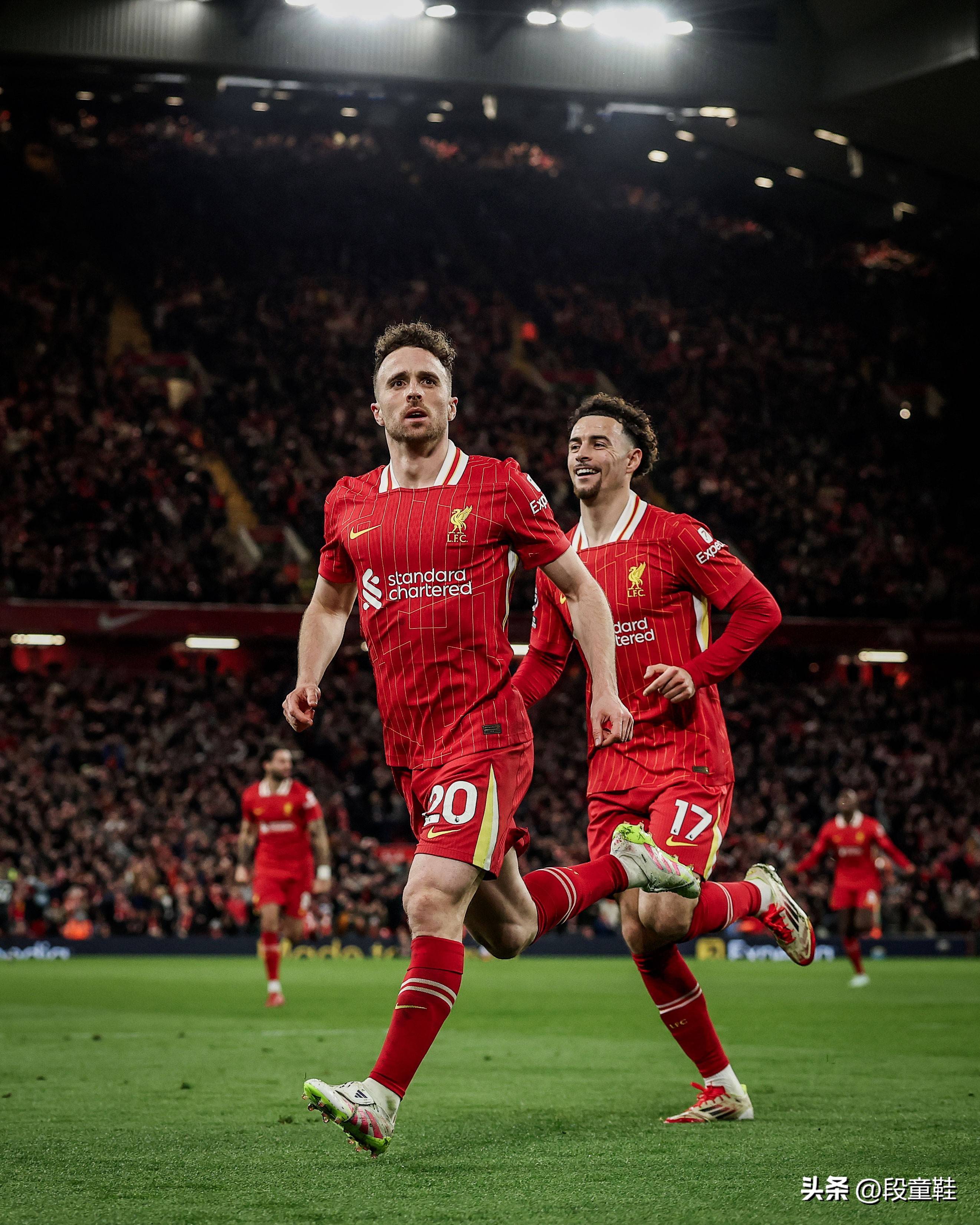 巴萨新援表现出色,助队取胜登顶积分榜的简单介绍 巴萨新援表现出色,助队取胜登顶积分榜的简单介绍