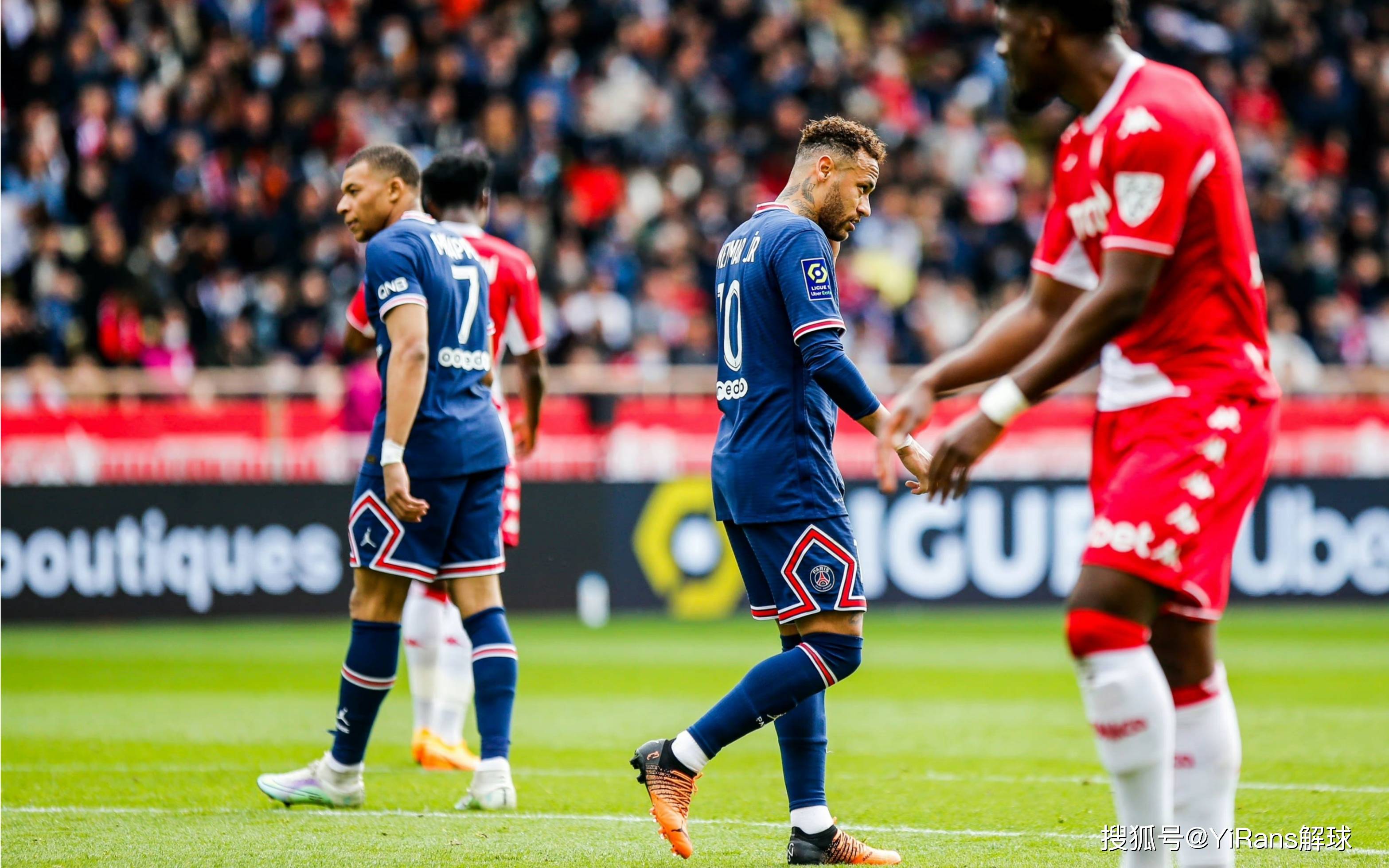 法国足球队集训备战国际巅峰赛事 法国足球队集训备战国际巅峰赛事