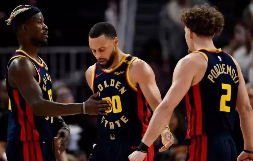 爱游戏大厅-强者加冕:勇士对公牛的比赛备受瞩目的简单介绍