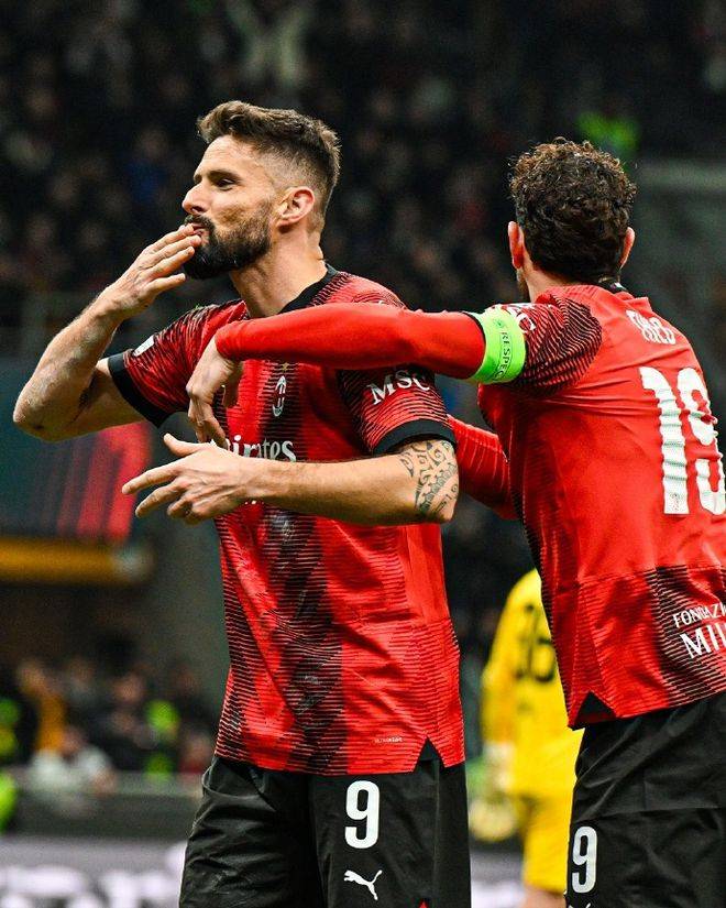 关于AC米兰客场击败罗马,继续追逐榜首的信息 关于AC米兰客场击败罗马,继续追逐榜首的信息