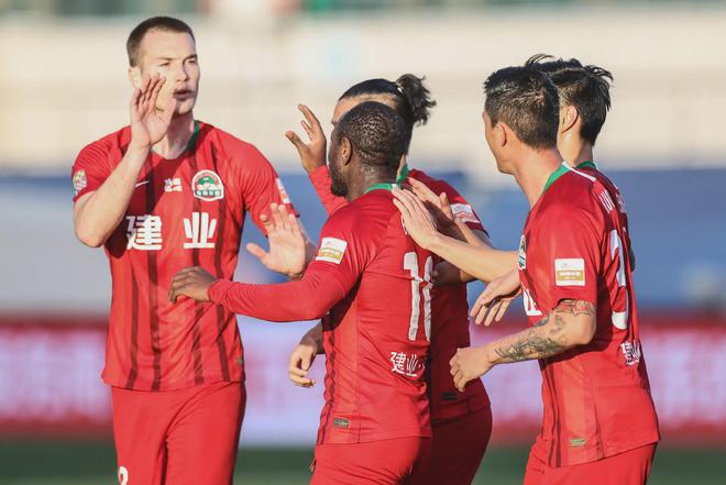 爱游戏官方-鲁能客场不敌建业，遭遇连败