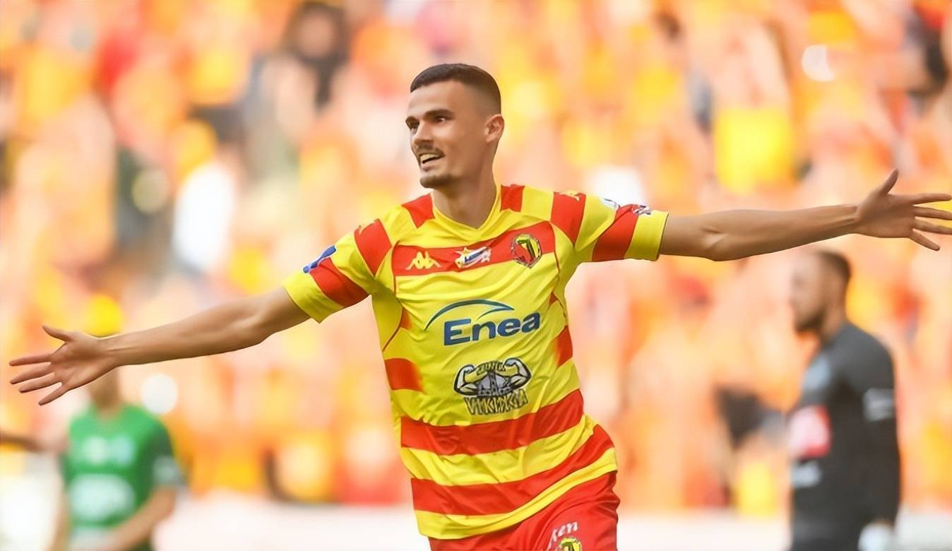 葡萄牙队中场亚亚图雷领衔球队备战 葡萄牙队中场亚亚图雷领衔球队备战