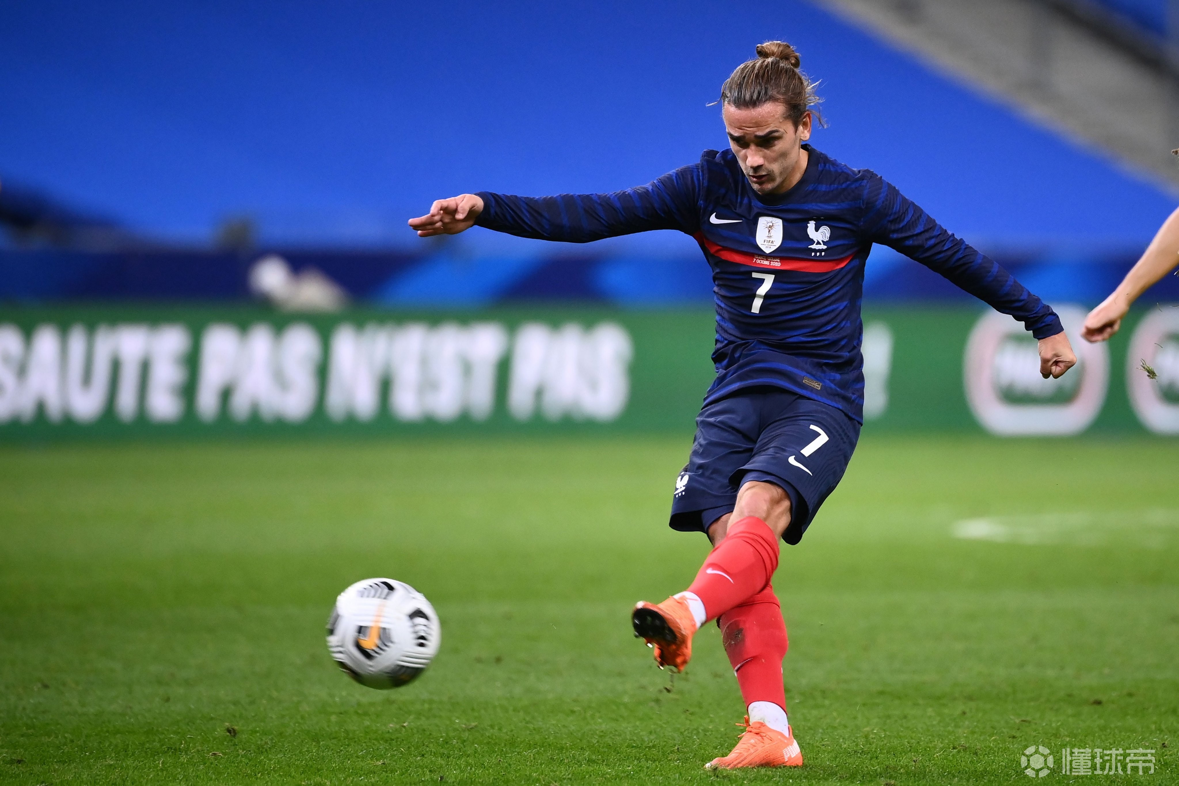 爱游戏大厅-格列兹曼进球如潮，尤文图斯小组出线九成把握的简单介绍