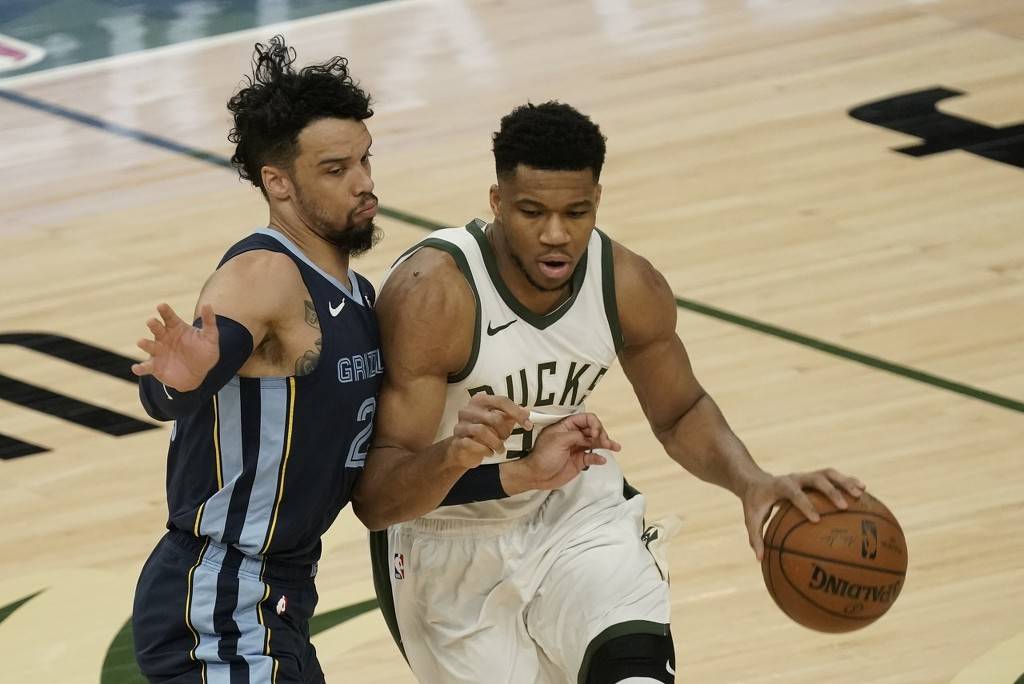 雄鹿队豪取六连胜！战胜灰熊队稳居榜首的简单介绍