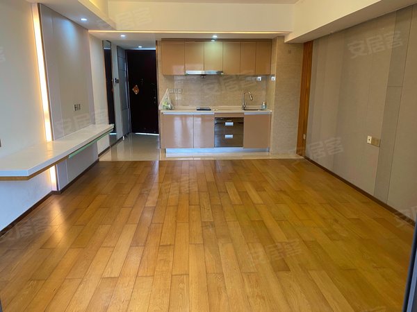 爱游戏官网-包含深圳佳兆业对阵青岛黄海，展开激烈较量的词条