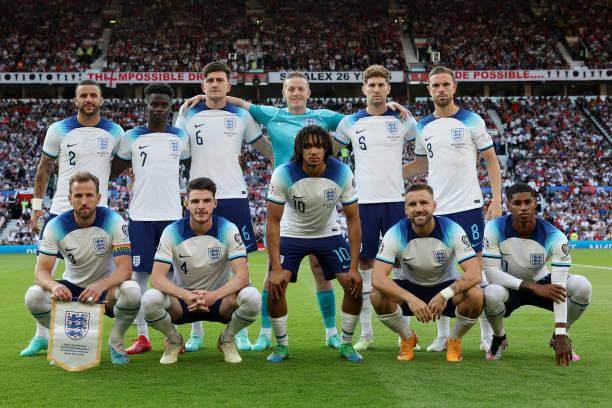 爱尔兰全力以赴，欧预赛挑战英格兰