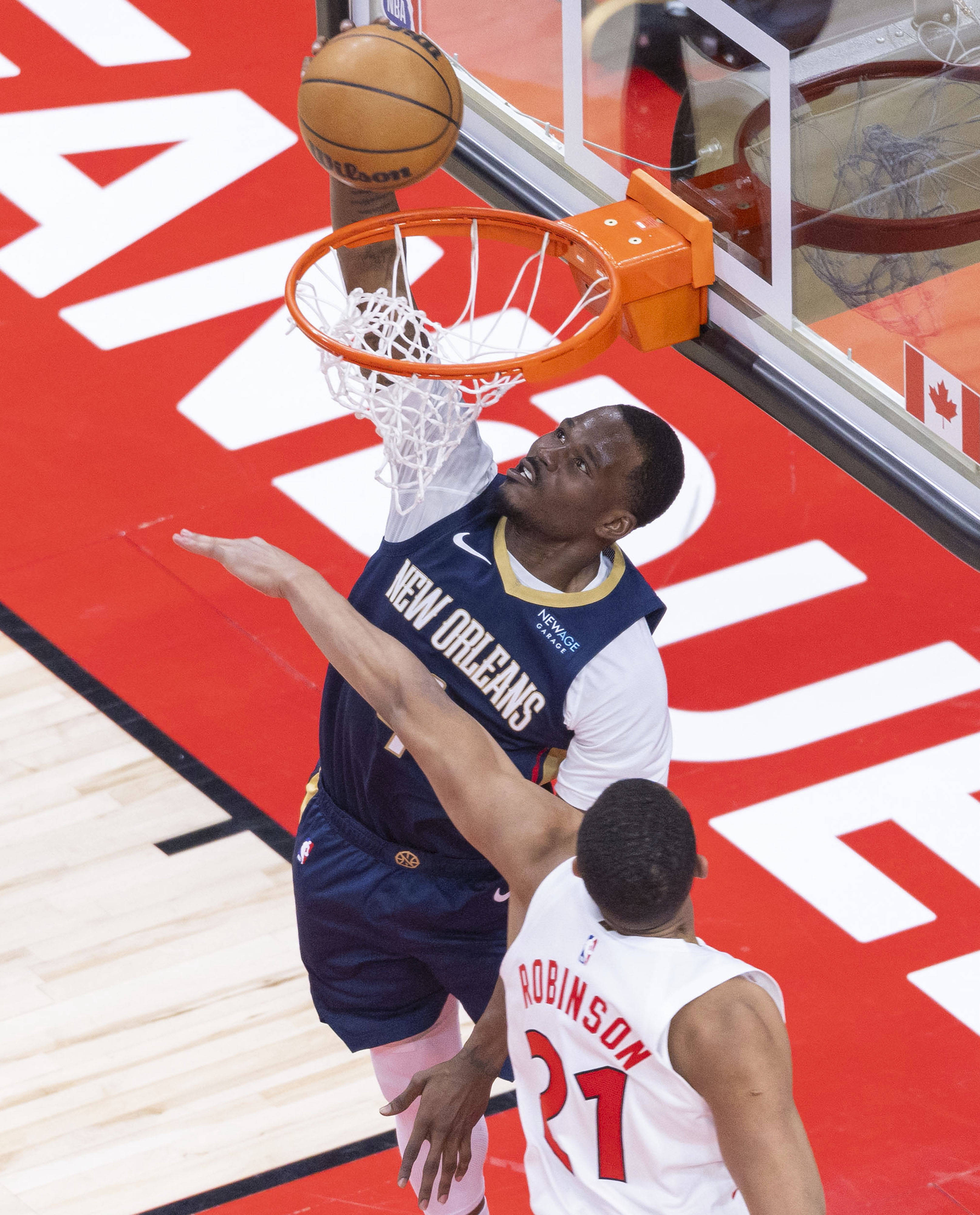 猛龙队豪取大胜,后场球员表现亮眼! 猛龙队豪取大胜,后场球员表现亮眼!