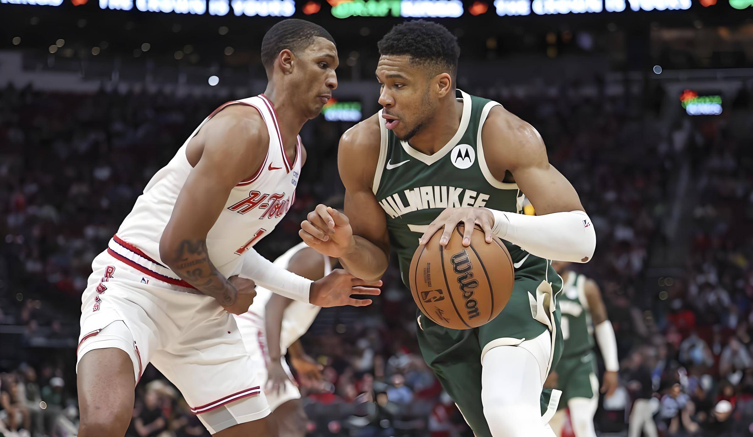 雄鹿球员阿德托昆博当选东部全明星队首发 雄鹿球员阿德托昆博当选东部全明星队首发