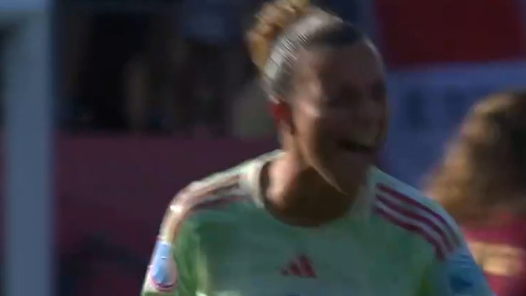 法国女足锋线火力十足,豪取连胜 法国女足锋线火力十足,豪取连胜