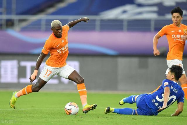 战术调整展效果,球队士气高涨信心十足 战术调整展效果,球队士气高涨信心十足