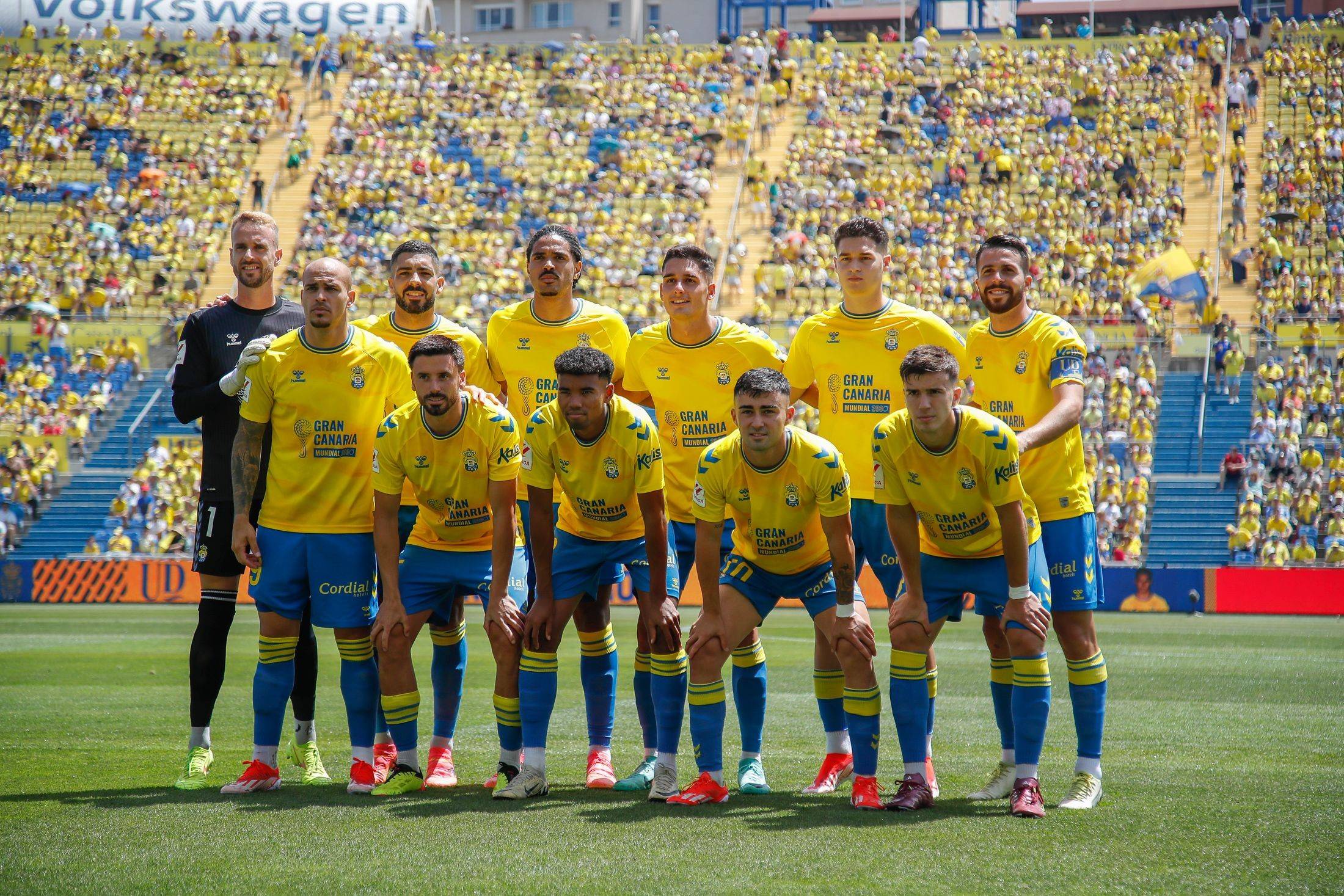 爱游戏下载-西甲新赛季开启,哪支球队有望夺冠?