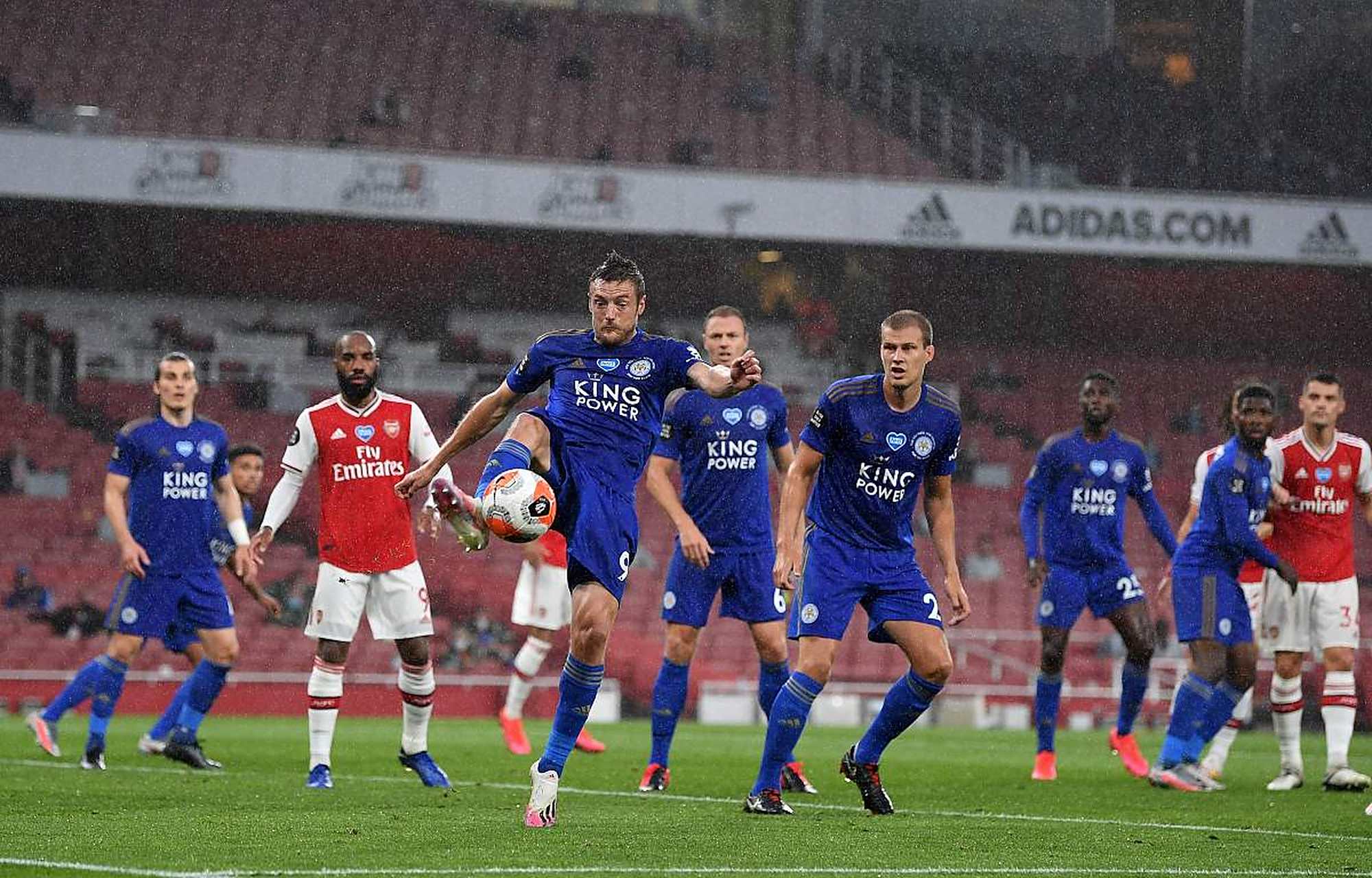 爱游戏下载-汉堡球队连胜收官，迈进德乙联赛