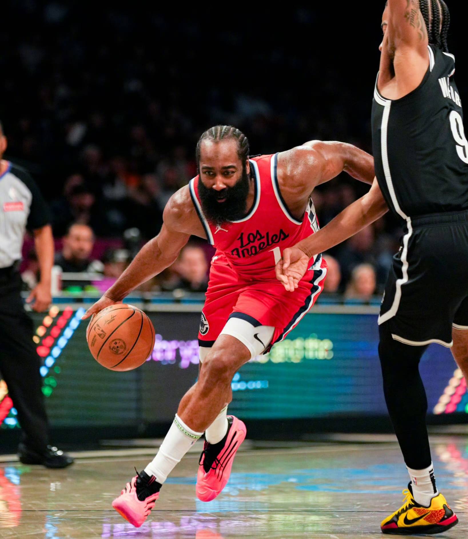 快船全队施展团队精神,接连击败对手保持不败势头的简单介绍 快船全队施展团队精神,接连击败对手保持不败势头的简单介绍