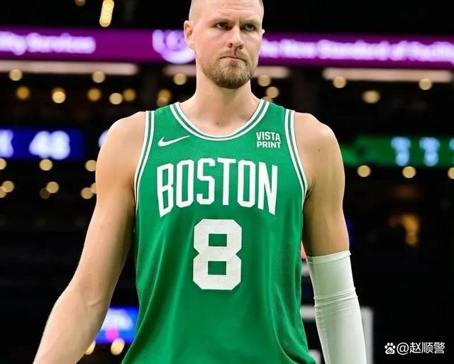 爱游戏体育-里尔迎来与尼斯的角逐，谁能笑到最后