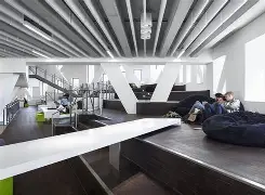 爱游戏体育-迪斯堡阻击奥斯纳布吕克，逆风翻盘成功