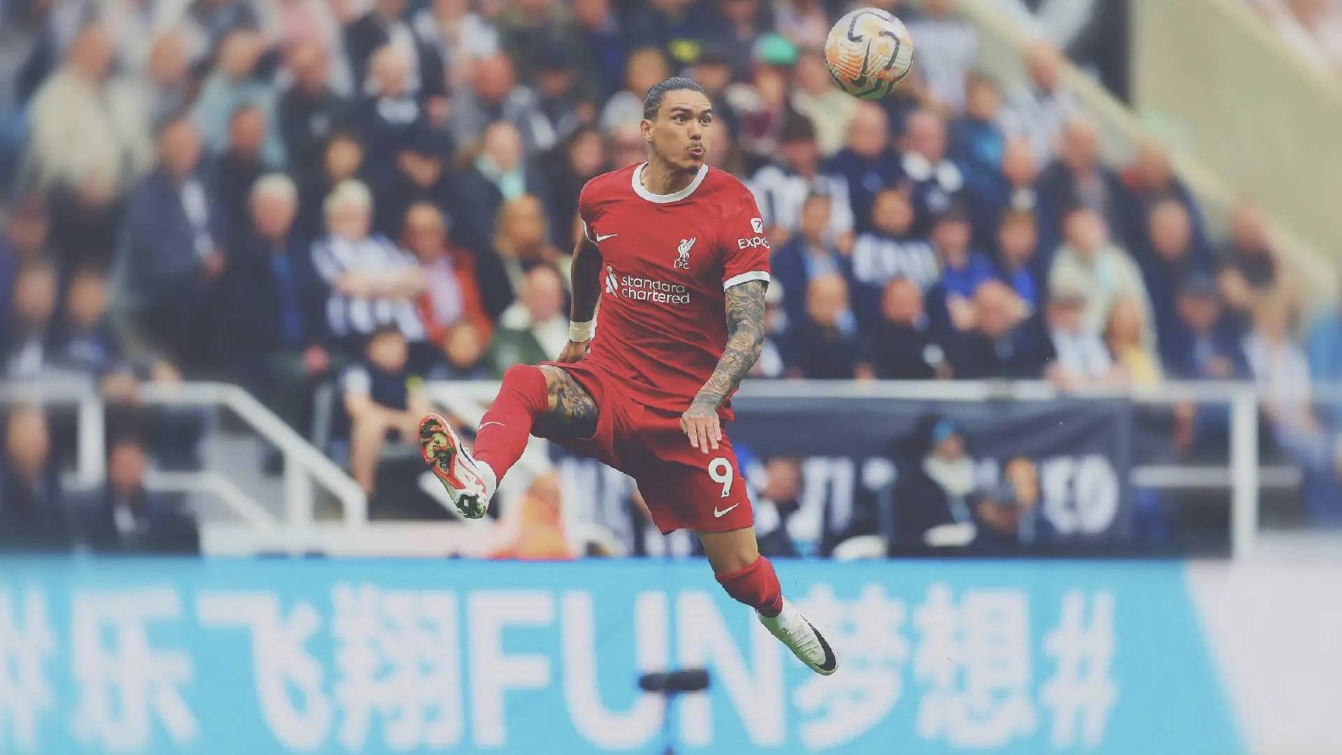 包含曼城中场表现亮眼:战胜对手稳坐榜首的词条 包含曼城中场表现亮眼:战胜对手稳坐榜首的词条