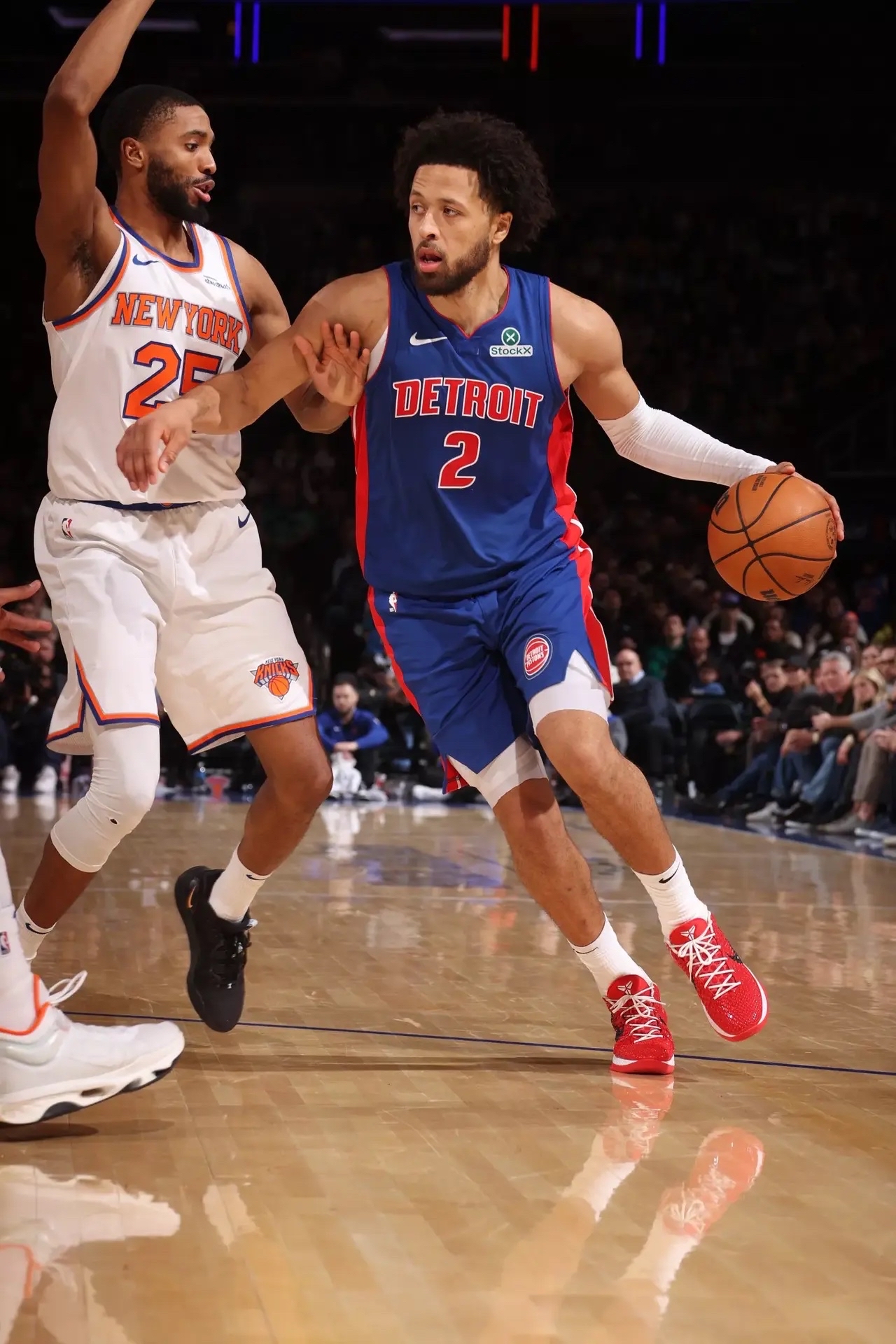 尼克斯队在比赛中展现实力,赢得了胜利 尼克斯队在比赛中展现实力,赢得了胜利