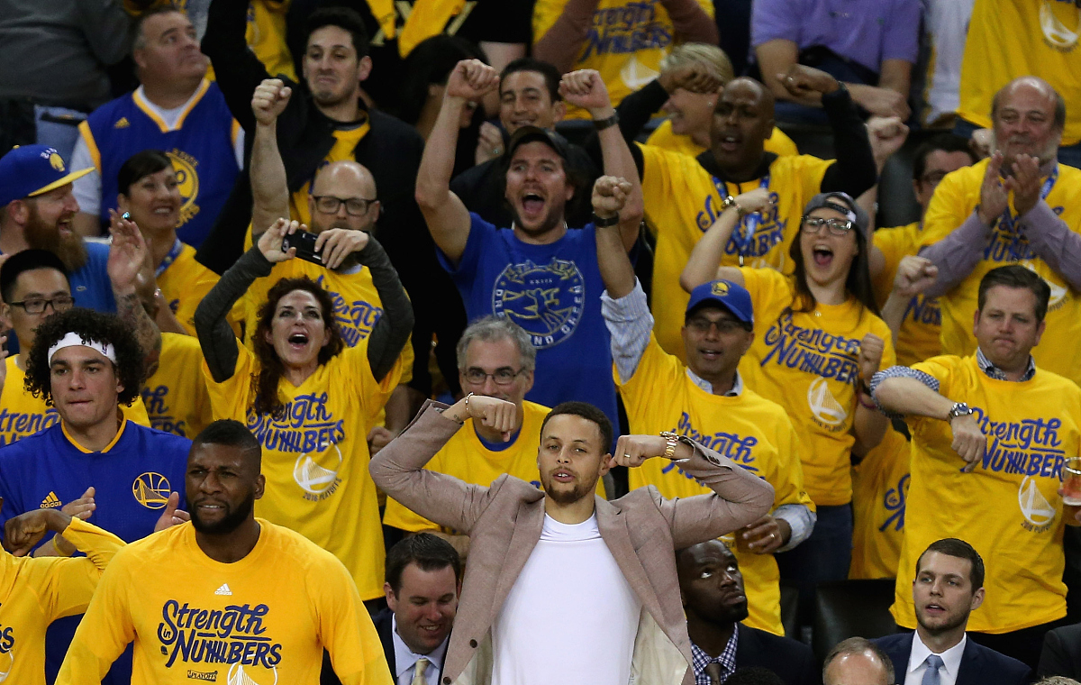 尼克斯队在比赛中展现实力,赢得了胜利 尼克斯队在比赛中展现实力,赢得了胜利