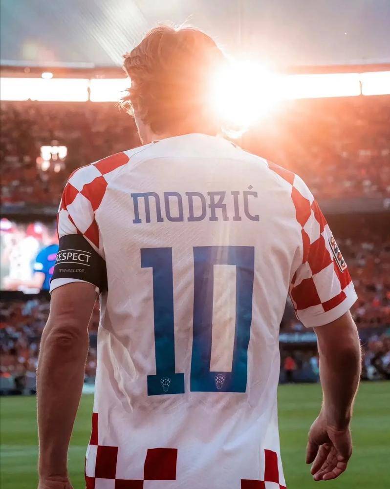 爱游戏官网-莫德里奇世界波,皇马豪取五连胜的简单介绍