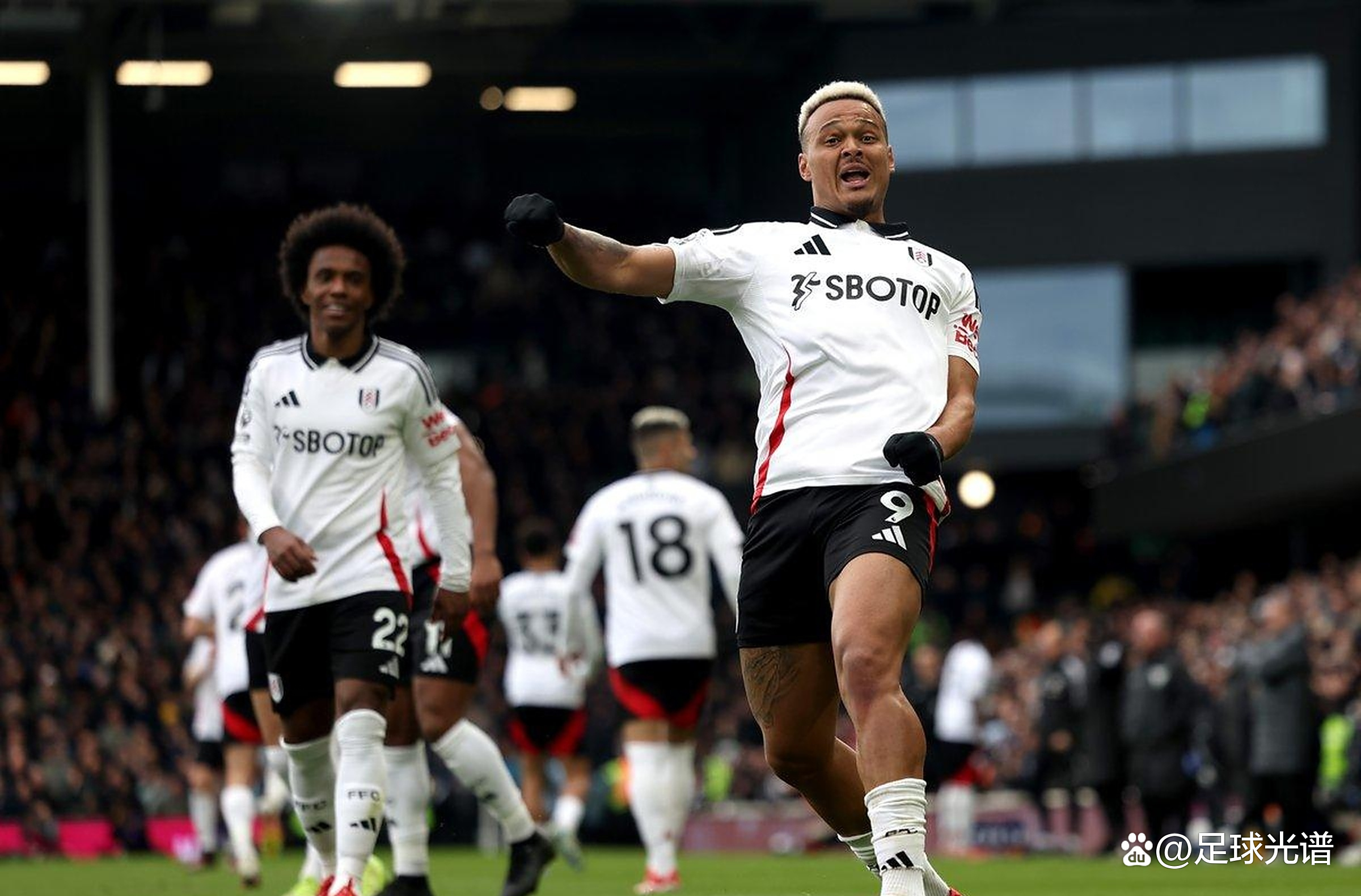 爱游戏入口-利兹联演绎逆袭传奇,冲击欧战资格几近成功的简单介绍