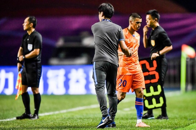 爱游戏APP-河南建业豪取三分，表现出色的简单介绍