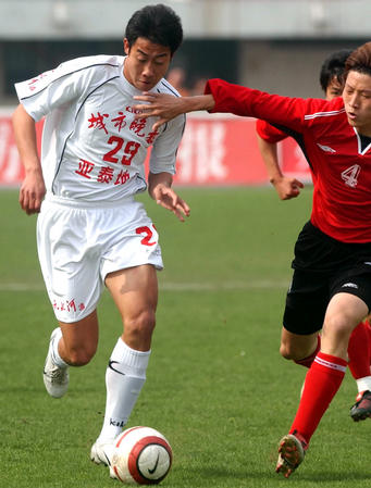 河南建业豪取三分,表现出色的简单介绍 河南建业豪取三分,表现出色的简单介绍