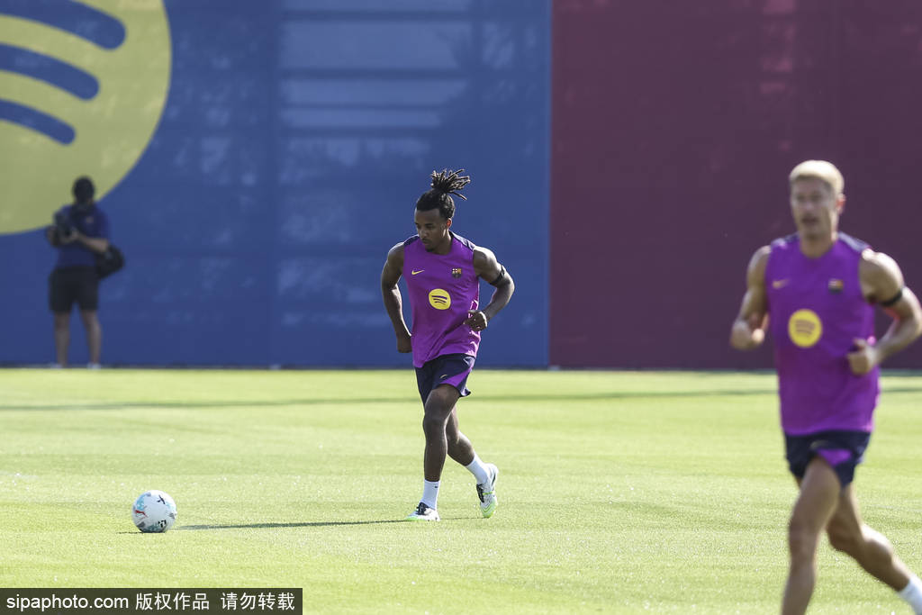 巴塞罗那备战日程曝光,球迷期待胜利战绩的简单介绍 巴塞罗那备战日程曝光,球迷期待胜利战绩的简单介绍