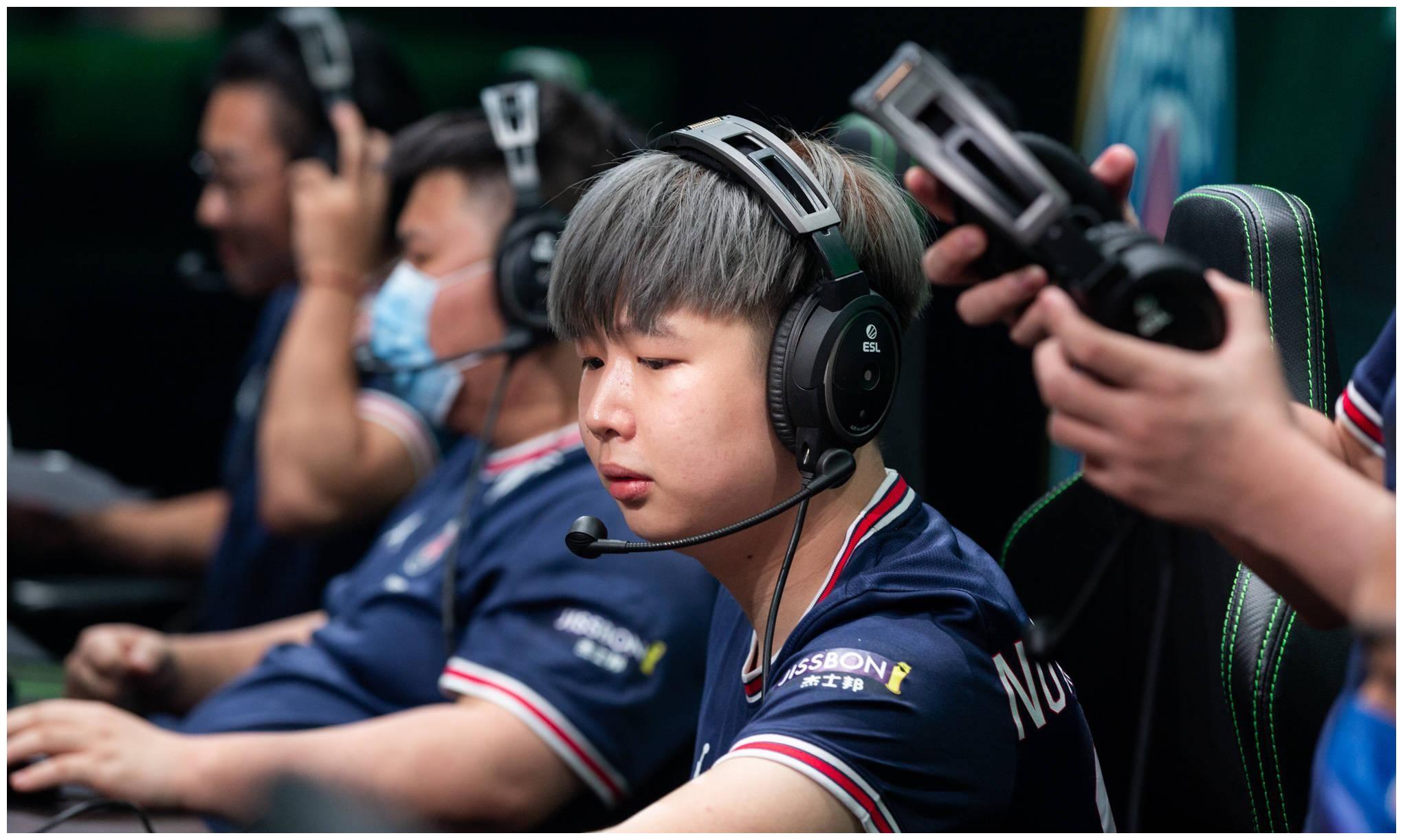 PSG血洗V5,369团战一打五宿命之战淘汰赛,锁定晋级资格 PSG血洗V5,369团战一打五宿命之战淘汰赛,锁定晋级资格