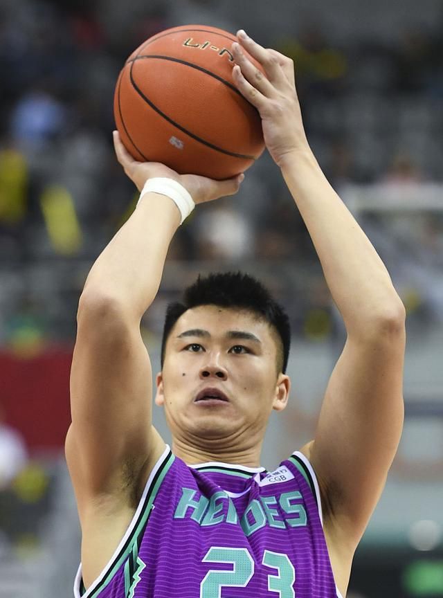 爱沙尼亚游泳选手实力出众,夺得冠军的简单介绍 爱沙尼亚游泳选手实力出众,夺得冠军的简单介绍