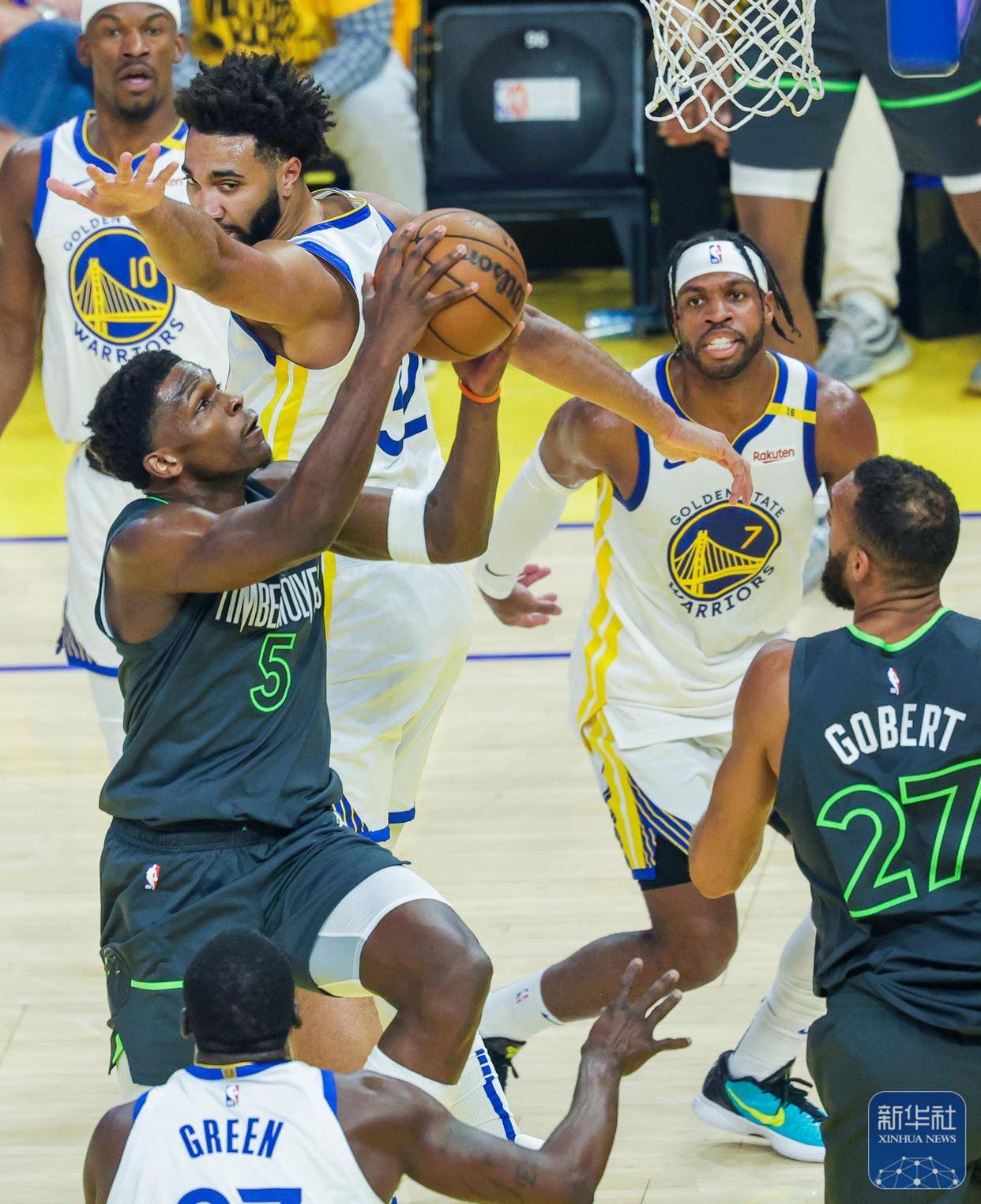 爱游戏下载-季后赛近在眼前勇士展开最后冲刺