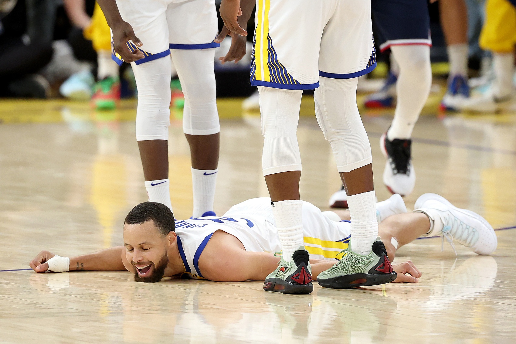 季后赛近在眼前勇士展开最后冲刺 季后赛近在眼前勇士展开最后冲刺