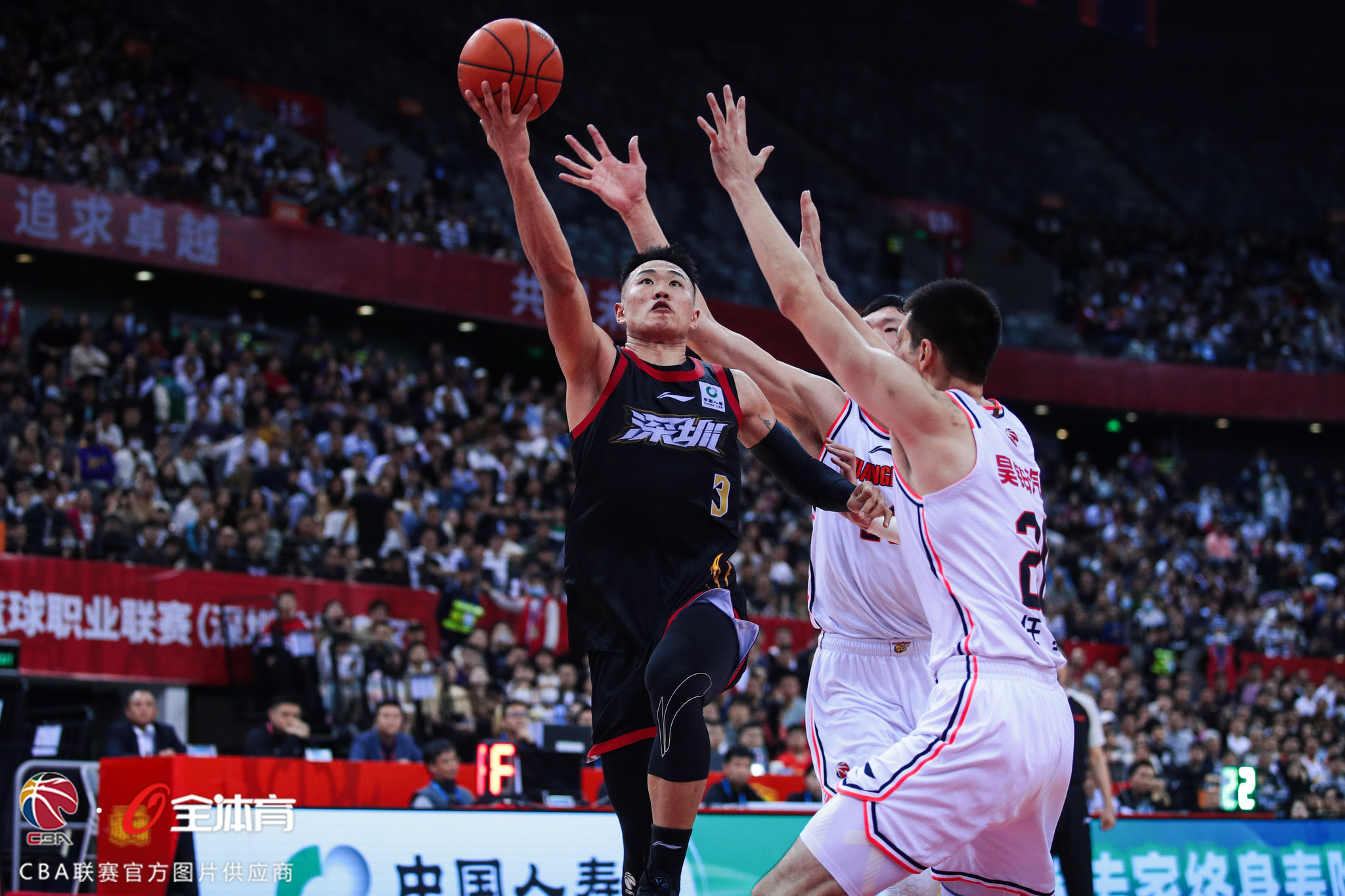 爱游戏APP-CBA总决赛:广东华南虎三连胜获得开门红