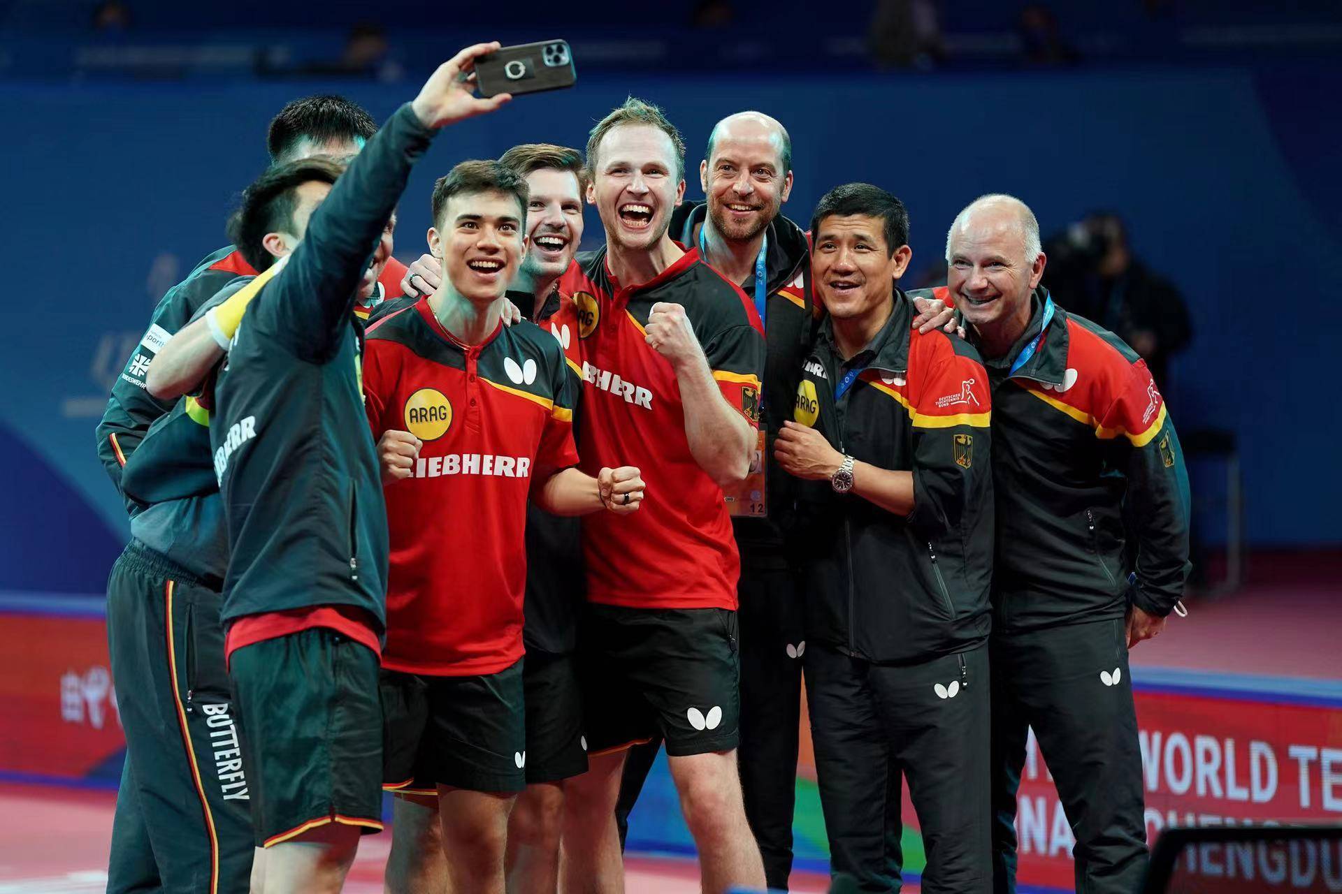 爱游戏大厅-英格兰队力克日本队，奥恰洛夫统治全场