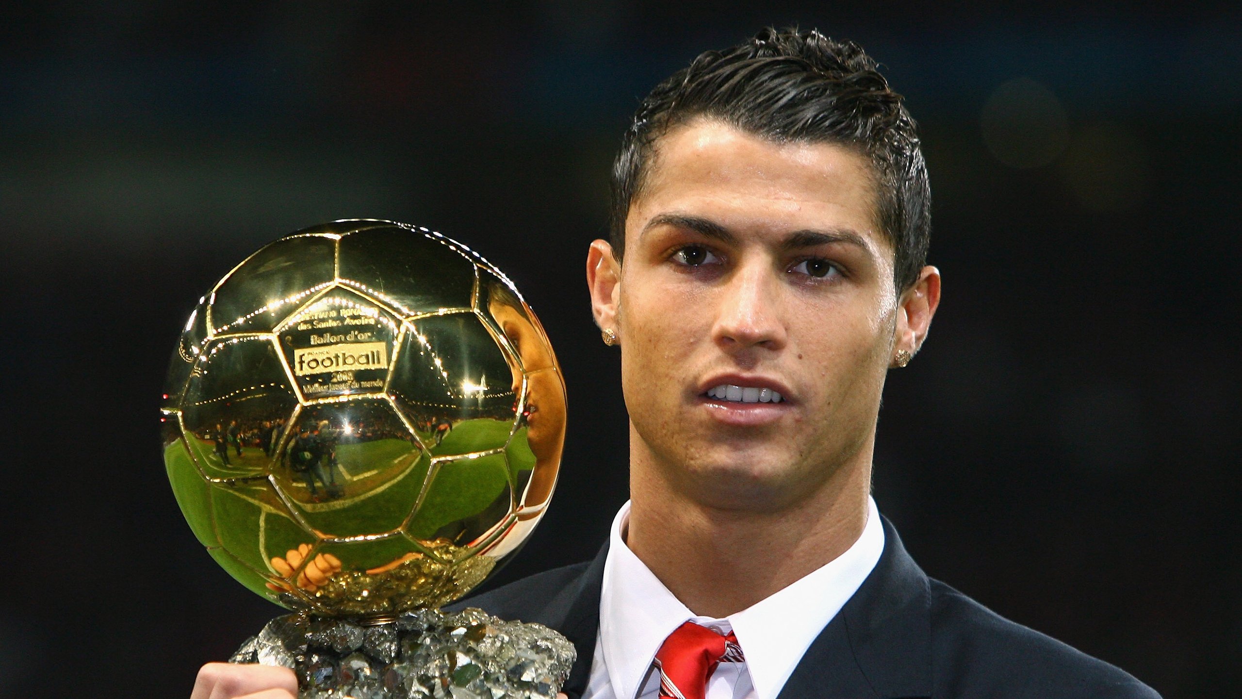 沉默的尖啸者,在抢七之夜,爱德华兹用锁链为球队加冕